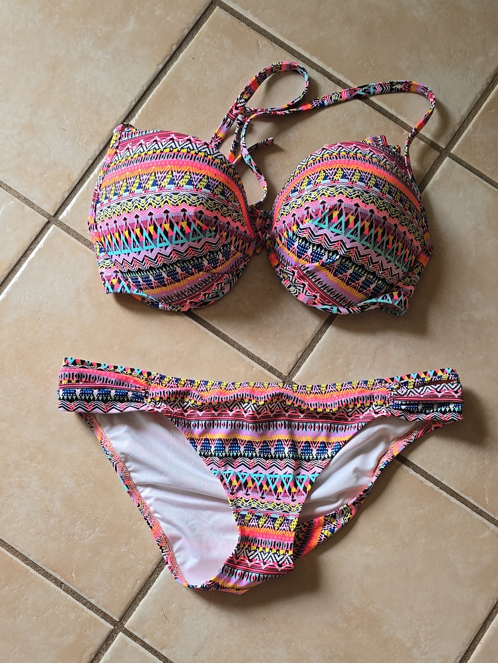 Victoria's Secret Neon Pink Multicolor Patterned Bikini Set